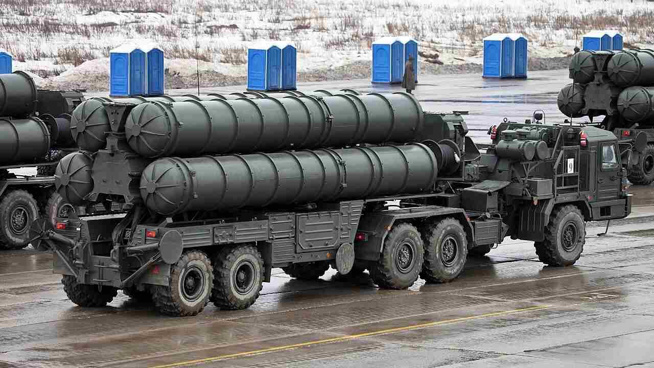 Moskva posilňuje protivzdušnú obranu pred 9. májom: systémy S-400 sa presúvajú do hlavného mesta