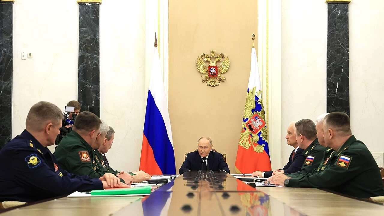 Ruskí generáli vraj sľúbili Putinovi dobytie Donbasu do jesene. Moskva údajne odmieta akýkoľvek kompromis