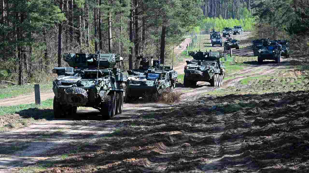 Rumunsko spúšťa obrovské prezbrojenie za 16 miliárd eur. NATO výrazne posilňuje Čierne more