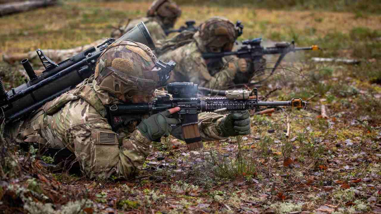 NATO rozbehlo veľké manévre pri ruskej hranici. Cvičenie Spring Storm 2026 preverí obranu Estónska