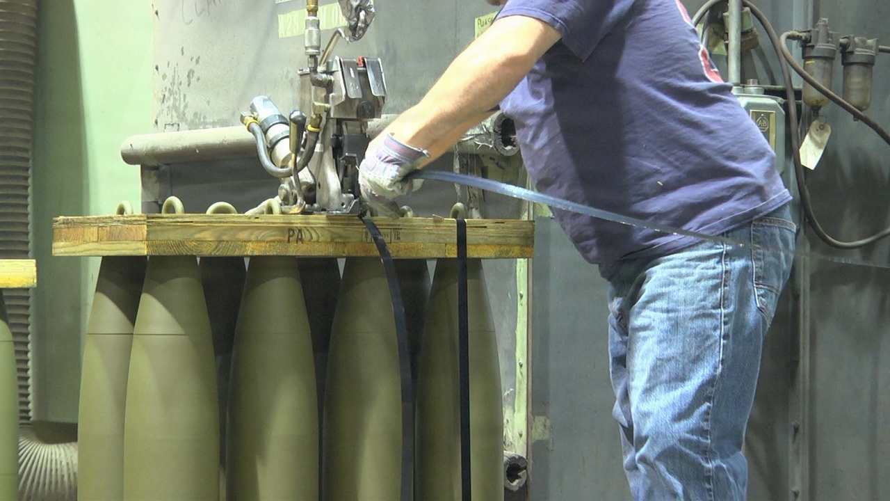 Iránska blokáda môže tvrdo zasiahnuť americké rakety. USA prichádzajú o kľúčovú surovinu na výrobu munície