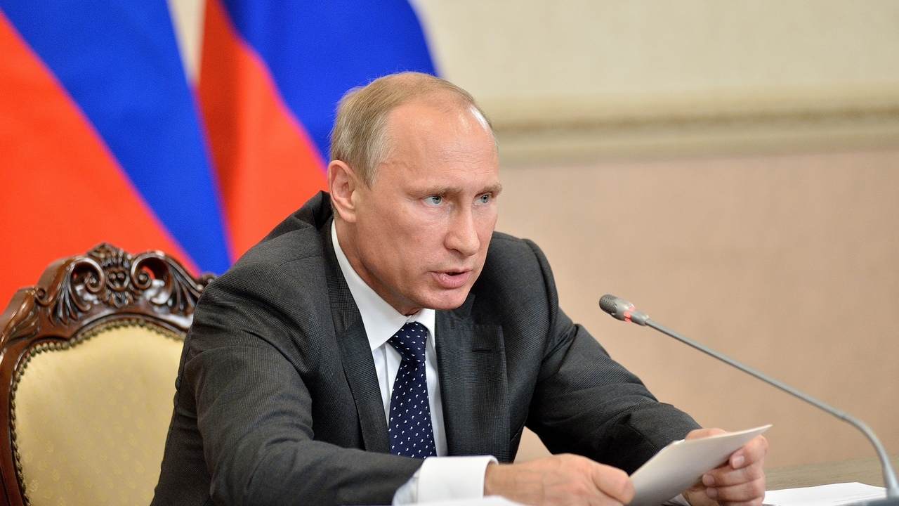 Putin hrozí Kyjevu „megaútokom“, ak Ukrajina naruší prehliadku v Moskve