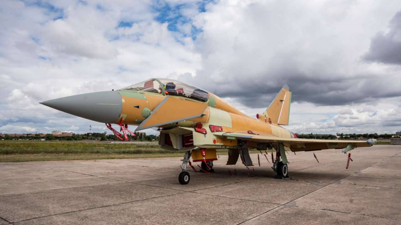 Španielsko ukázalo novú generáciu Eurofighterov. Prvý stroj programu Halcon I sa pripravuje na historický let