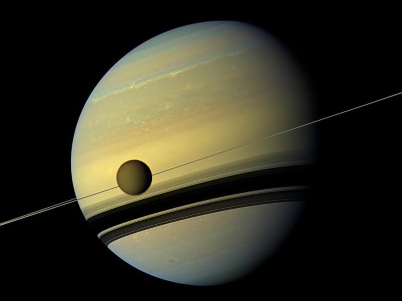 Titan mesiac Saturnu ktory sa podoba na ZEM 186_titan_carousel2