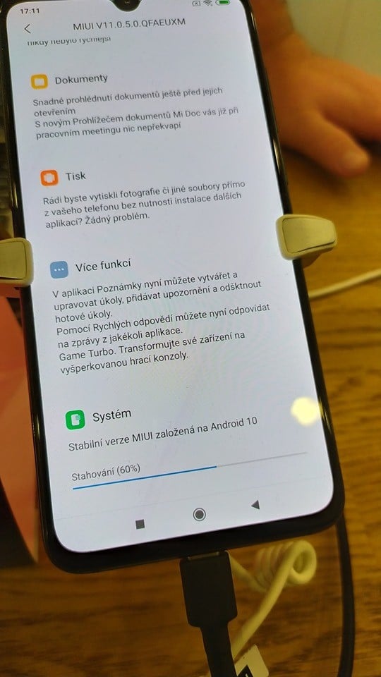 Xiaomi Mi 9 dostupnost MIUI 11 a Androidu 10 (2)