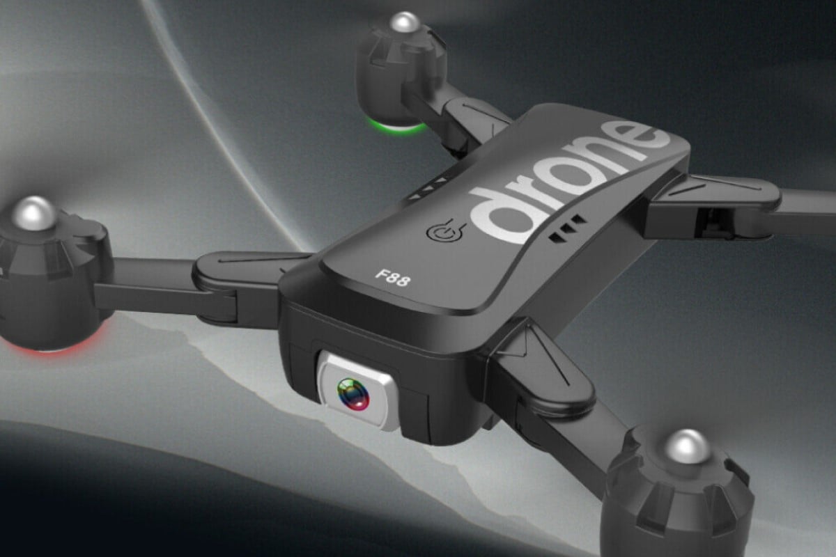 dron f88 uvodny