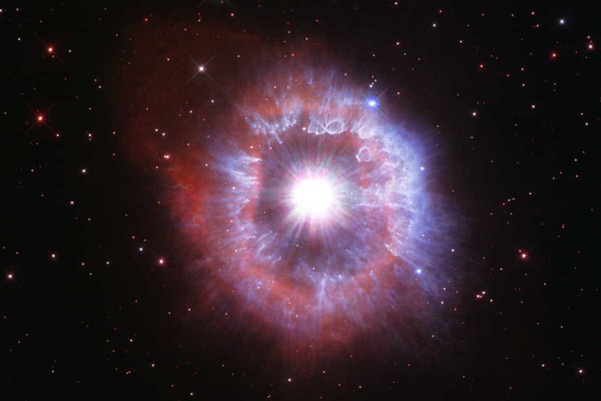 Astronómovia po prvýkrát pozorovali explóziu hviezdy