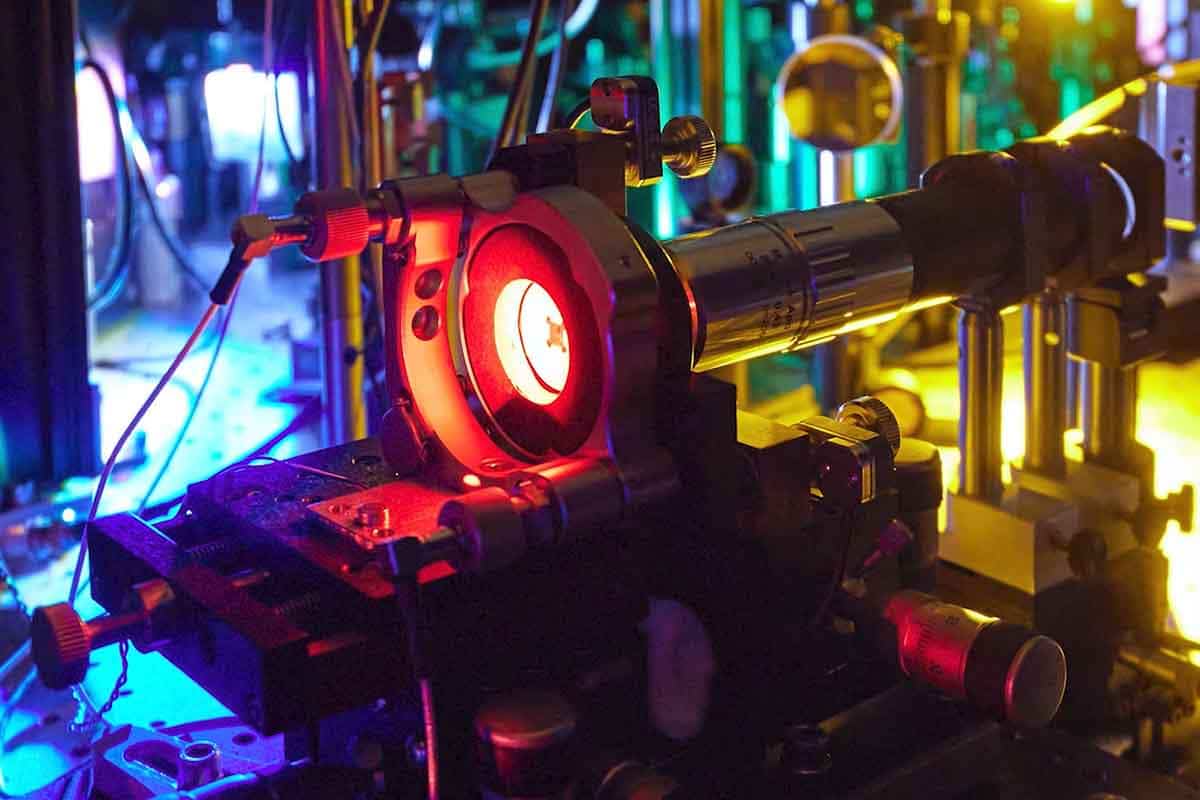 Vedcom sa podarilo vytvoriť zvláštny fotónový plyn