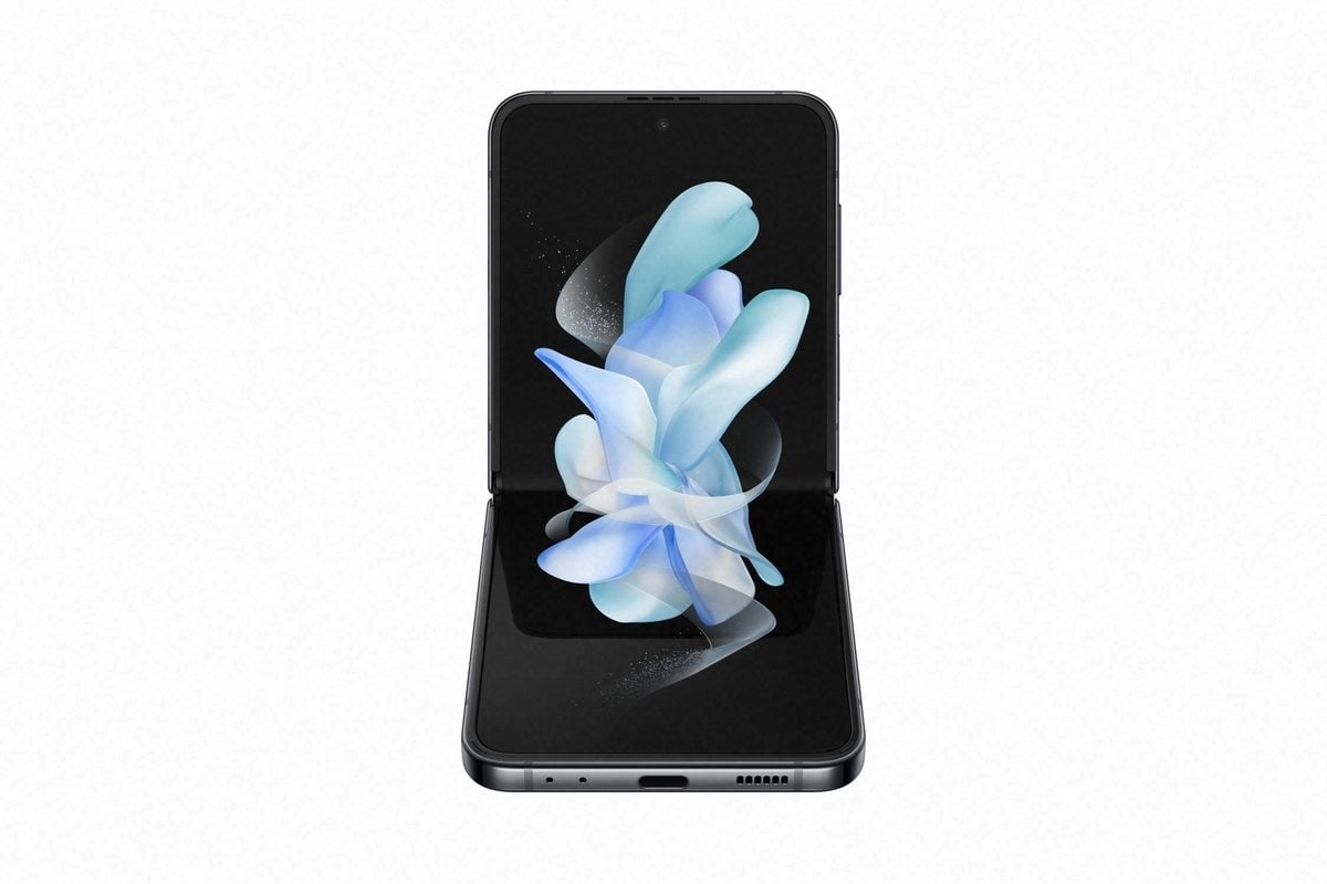 Samsung Galaxy Z Flip 4 displej (2)