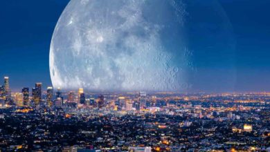 V akej vzdialenosti okolo nás mesiac obiehal v minulosti?