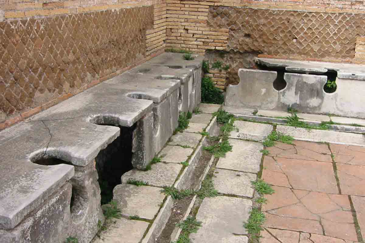 Rimania postavili kanalizáciu, ktorú potom nepoužívali, aký bol jej hlavný účel?