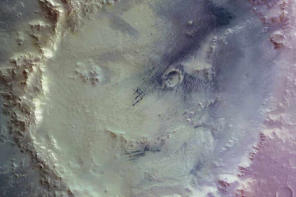 Kamera HiRISE objavila z obežnej dráhy Marťanského "medvedíka"