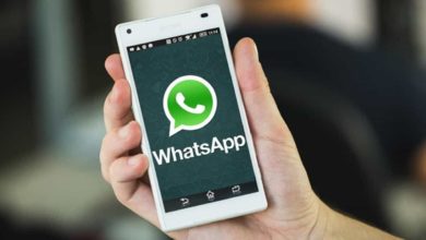 WhatsApp_smartfon v ruke