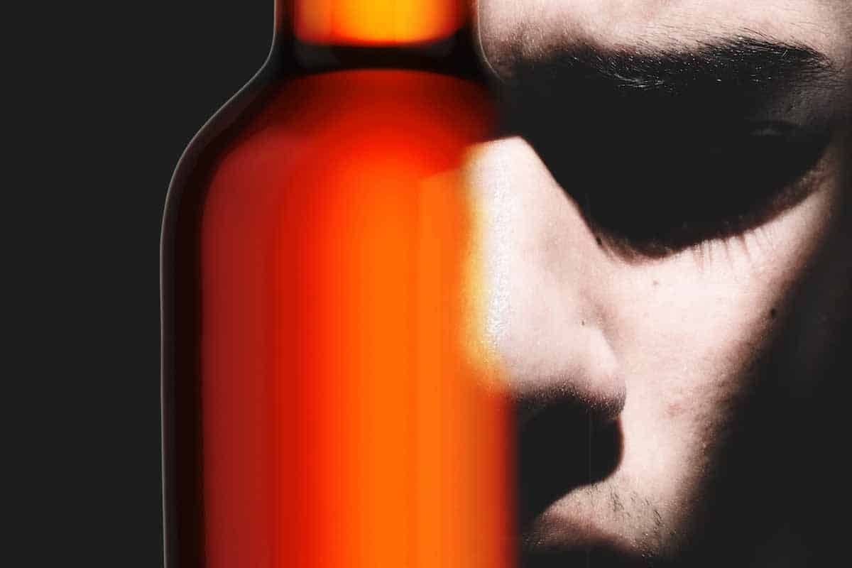 Alkoholizmus vedie k zmenám v dôležitých regiónoch mozgu
