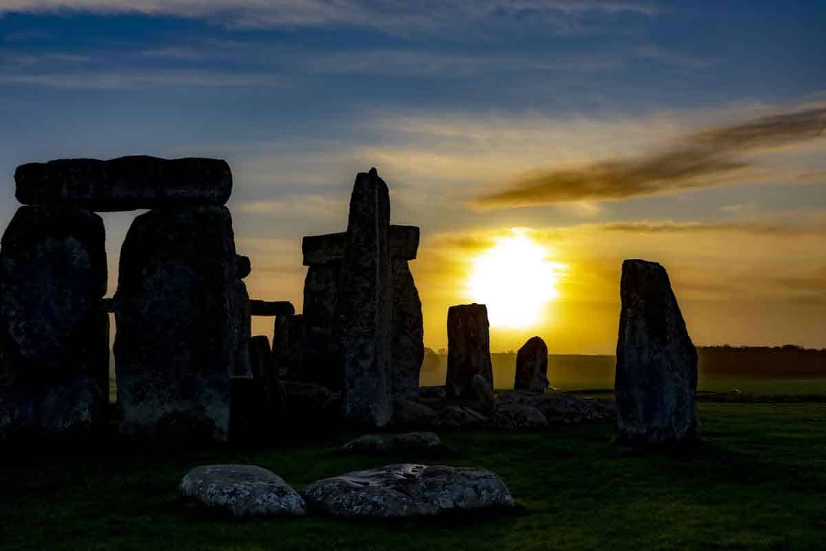 Slúžil Stonehenge ako obrí kalendár?