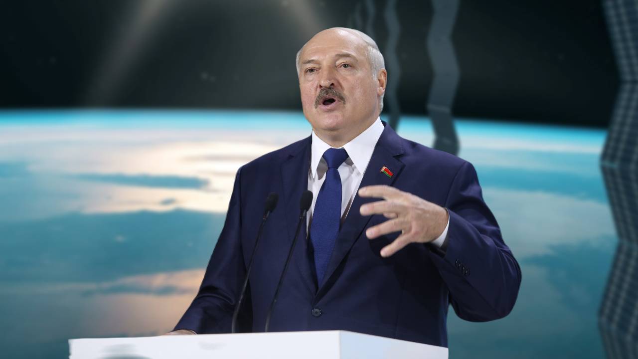 Alexander Lukashenko Starlink