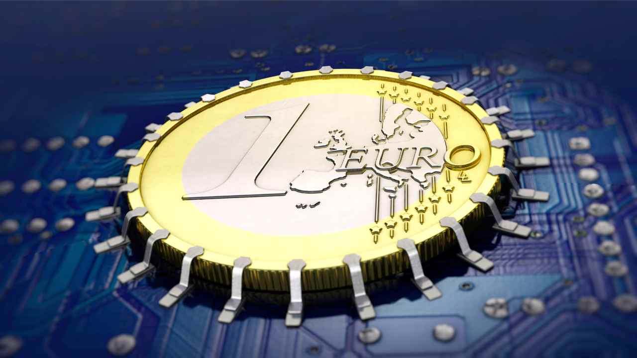 Digitálne euro je o krok bližšie. Platiť ním budeš môcť aj offline, no hotovosť podľa Bruselu nahradiť nemá