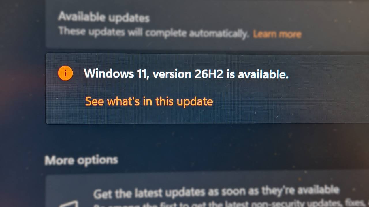 Windows 11 26H2 je vonku. Microsoft ho začal posielať do počítačov: Po aktualizácii si možno nič nové nevšimneš
